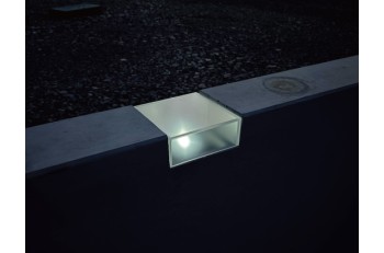 STAND ALONE LIGHT